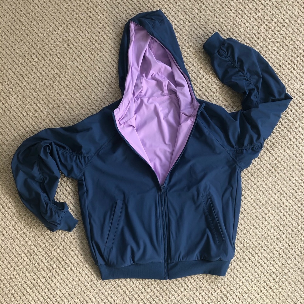 Fabletics Amara Reversible Jacket - Picture 5 of 10